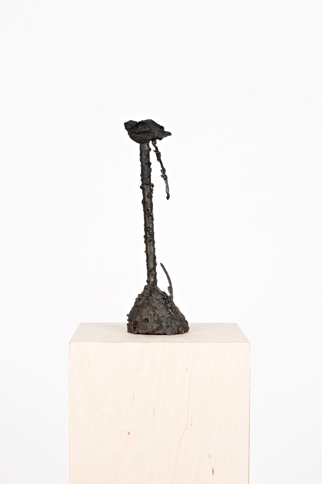 Content is a Glimpse 18, 2008, cast bronze, 25 x 10 x 8 cm