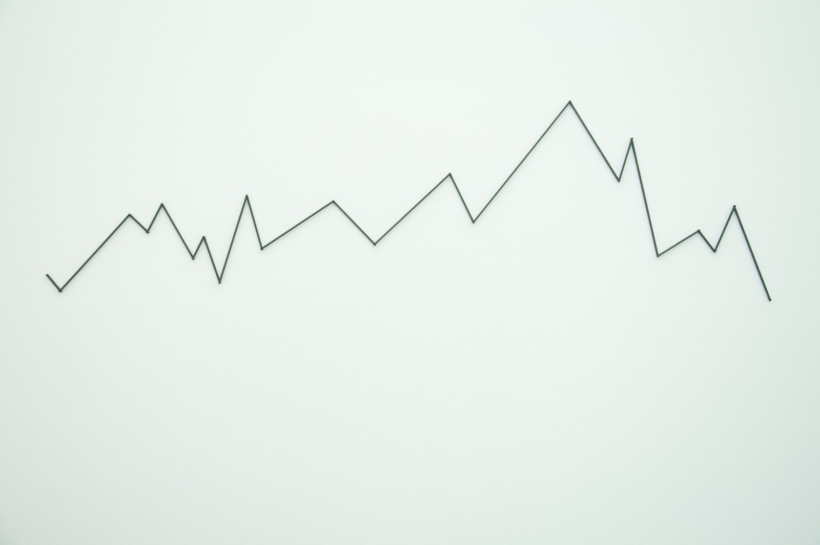 Mountain Skyline, Mercantour, France, 2001, walk text with pencil on painted wood, 62 x 226 x 1,5 cm