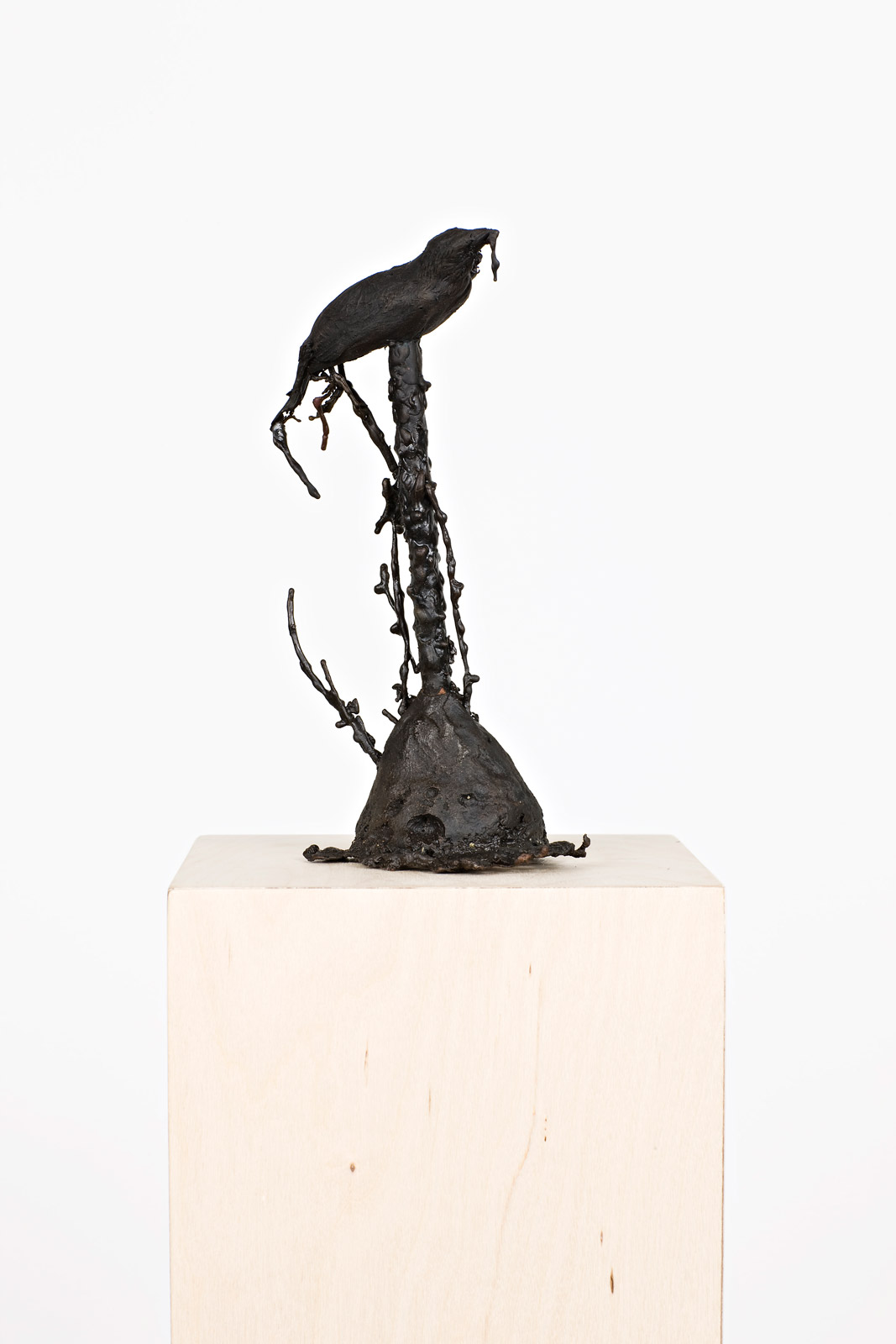 Content is a Glimpse 24, 2008, cast bronze, 24 x 10 x 10 cm