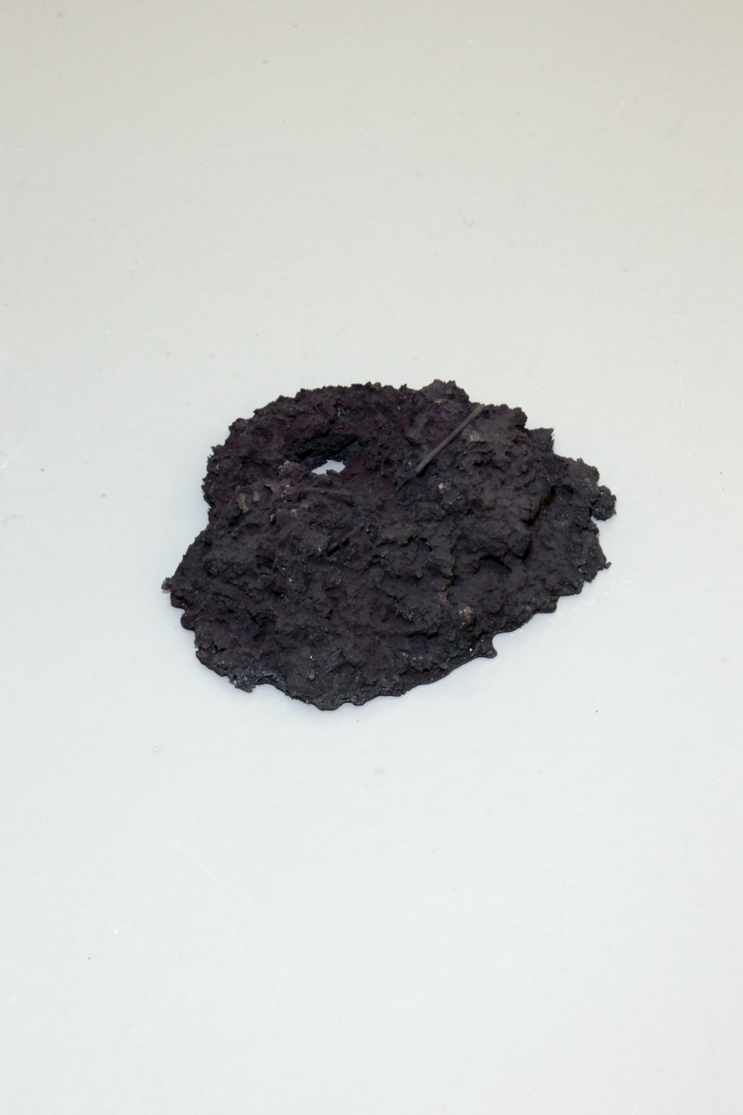 Andreas Eriksson, Sorkhög 7, 2009, bronze, 26 x 24 x 10 cm