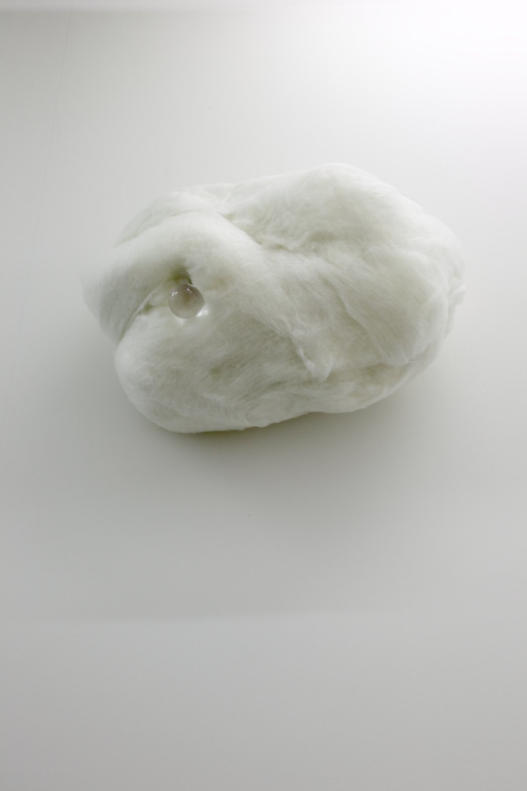 Marijke van Warmerdam, first Drop, 2004, cotton, acrylic ball, metal, 70 x 93 x 43 cm