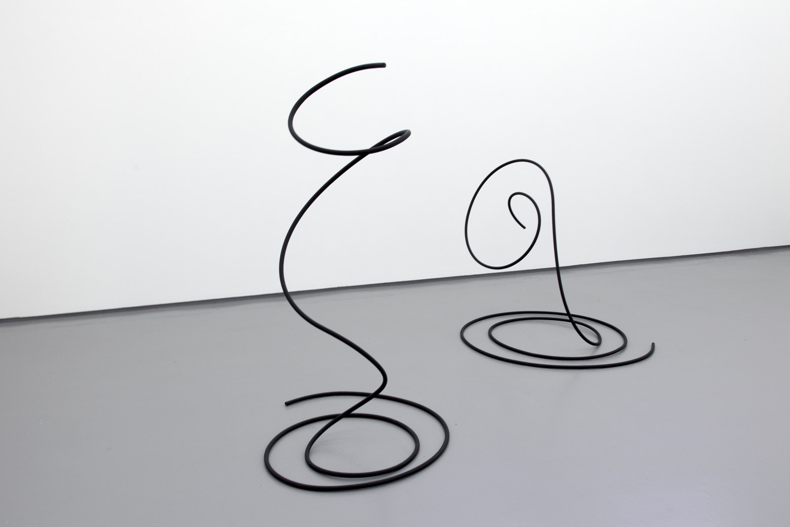 Marijke van Warmerdam, In the air, 2009, PVC, polyester, paint, 168 x 97 ø / 120 x 125 ø cm