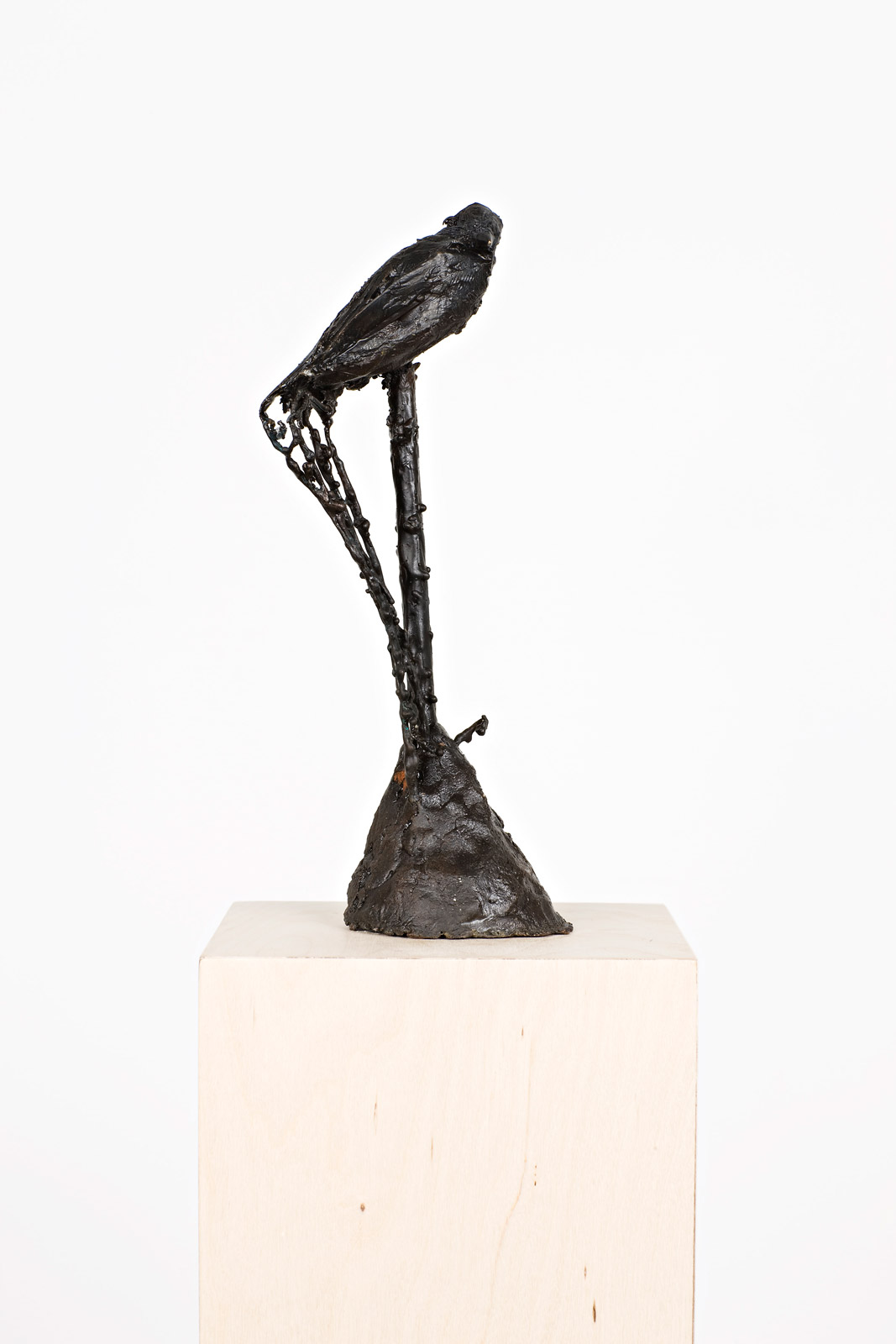 Content is a Glimpse 16, 2008, cast bronze, 31 x 14 x 9 cm