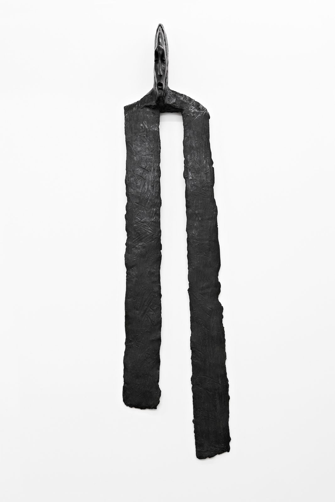 Klær til veggene III, 2009, patinated bronze, 173 x 41 x 17.5 cm