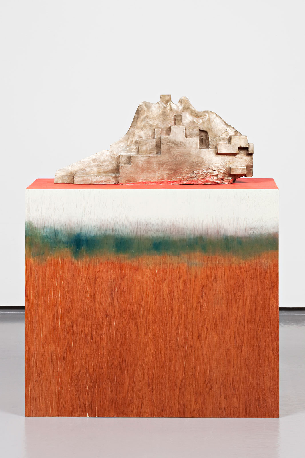 Studie til et ideelt hode (Værkammeret), 2009, bronze, 28.5 x 60.5 x 10 cm